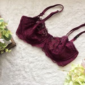 Victoria’s Secret 34DD Bra